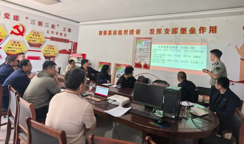  佰利乐公司“安全出产月”项目级安全培训及应急演练——凉城永兴项目部路路交通培训和车辆中伤变乱应急演练